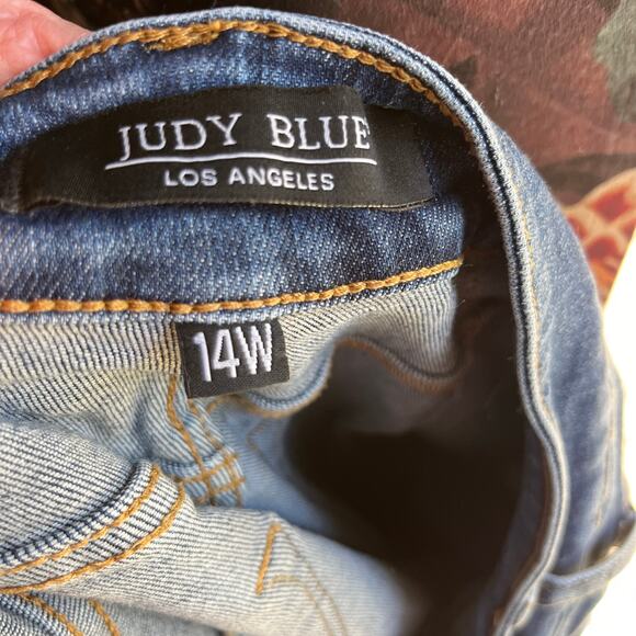 Judy Blue Cropped Jeans 14W Straight Leg Slit Hem Western Coastal Cowgirl - Picture 7 of 8